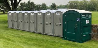Best VIP or Luxury Restroom Trailers  in Fort Hood, TX